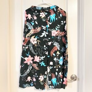 Hollister printed long shirt! With tags!